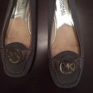 Michael Kors Gray Suede & Brown Leather Size 6